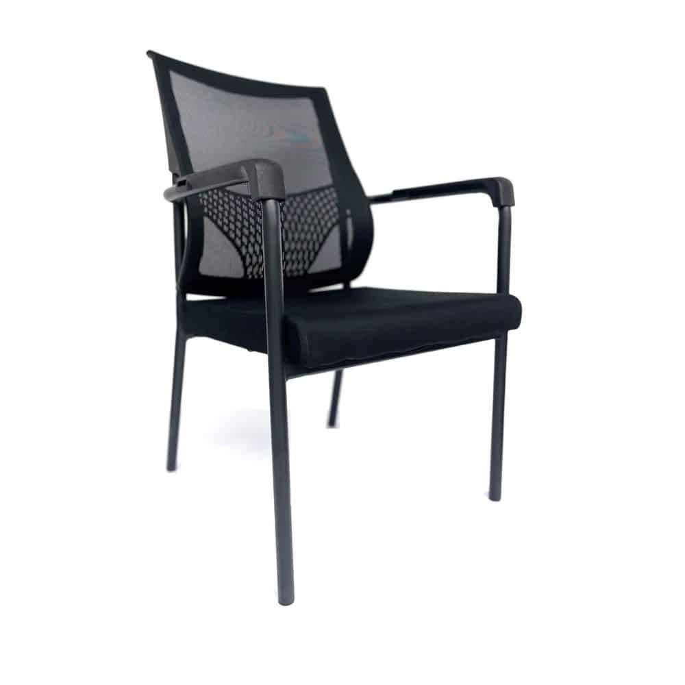 MAYOR – כסא אורח חדשני עם גב רשת ומושב מרופד